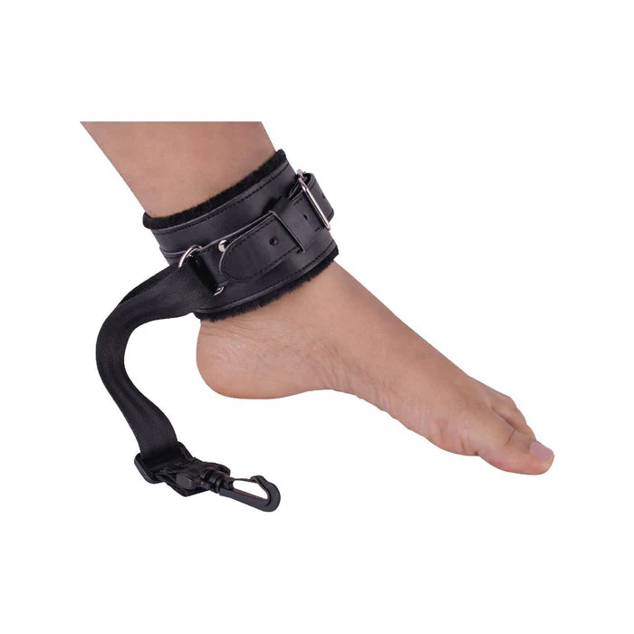 Foot in Ankle Restraint